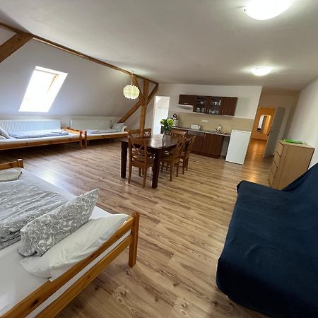 Hotel Dvur Nove Zamky Mladec Exterior foto
