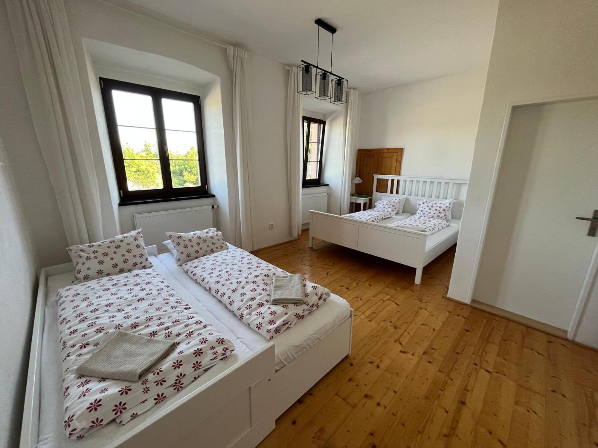 Hotel Dvur Nove Zamky Mladec Exterior foto