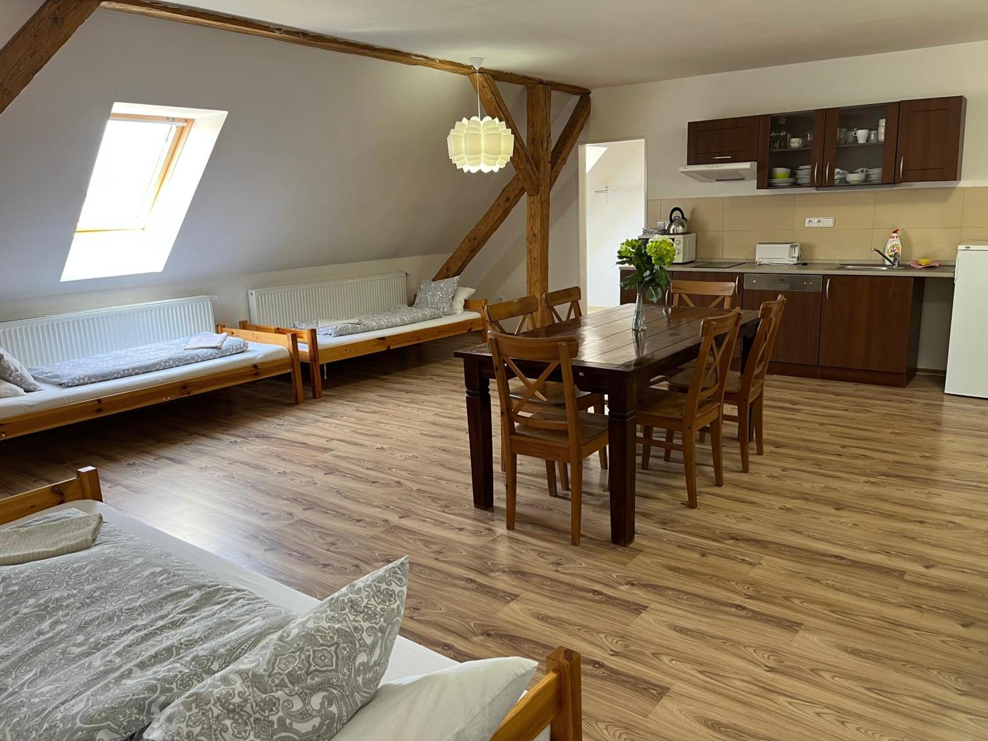 Hotel Dvur Nove Zamky Mladec Exterior foto